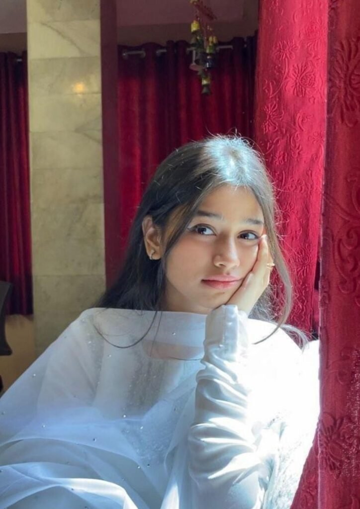 Girl Photo Dp