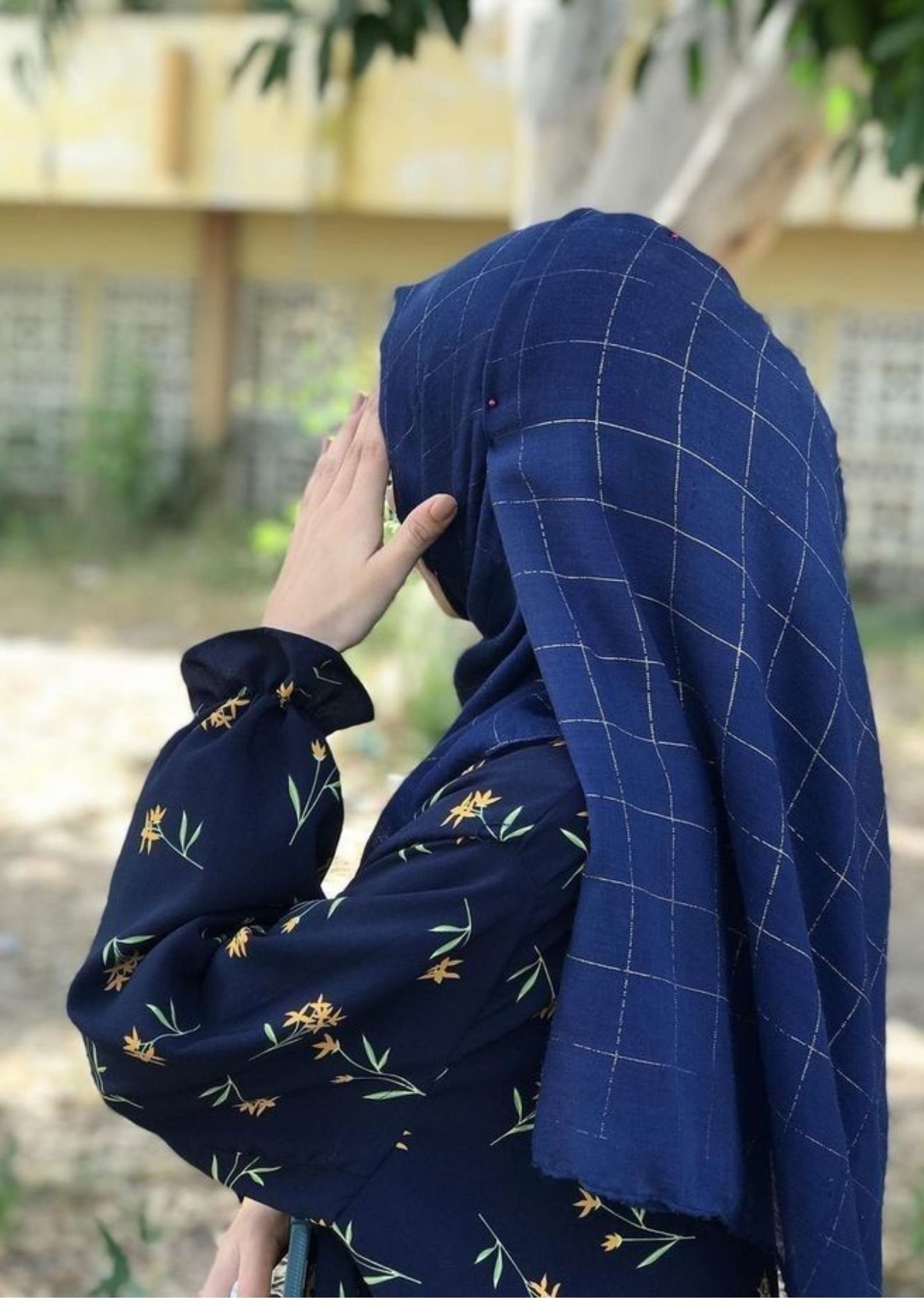 Hijab Girl DP