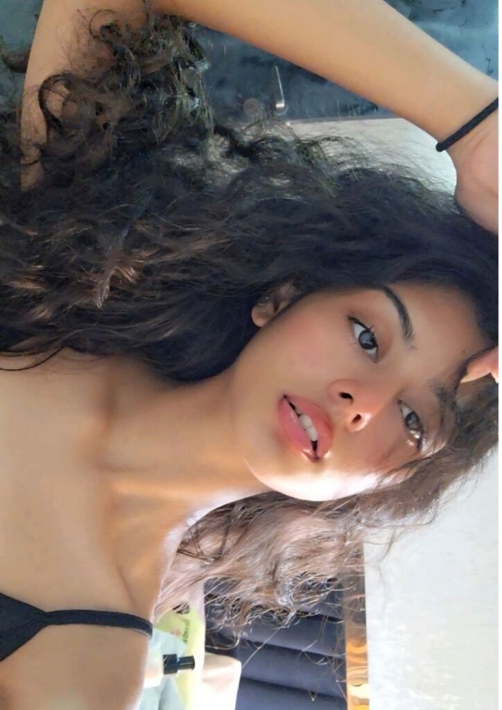 Girl Photo Dp